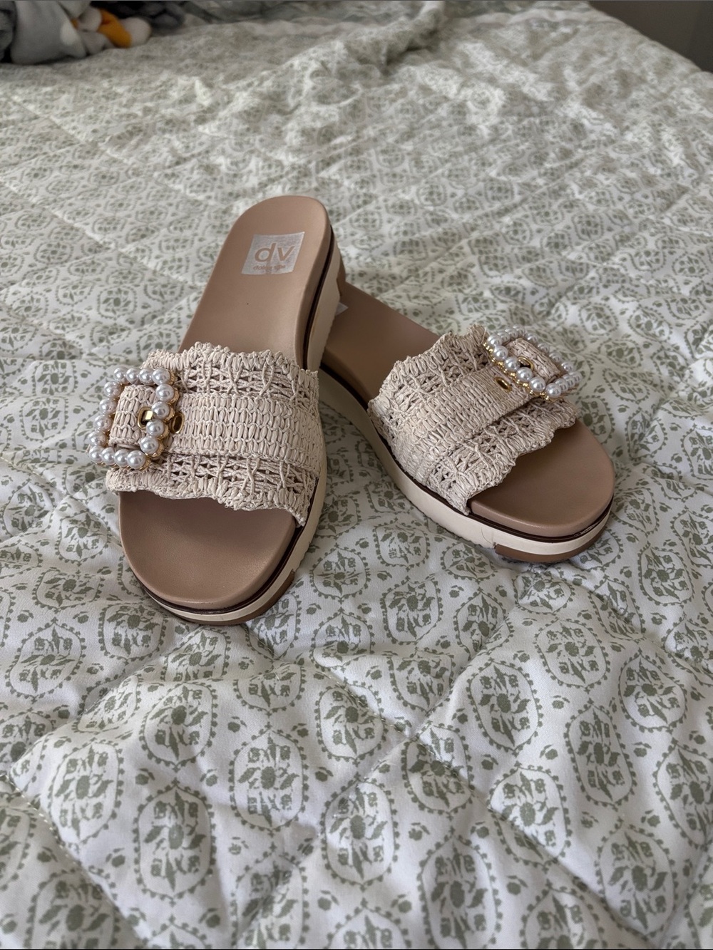 DV by Dolce Vita Neutral Beige Woven Pearl-Buckle Slide Mules